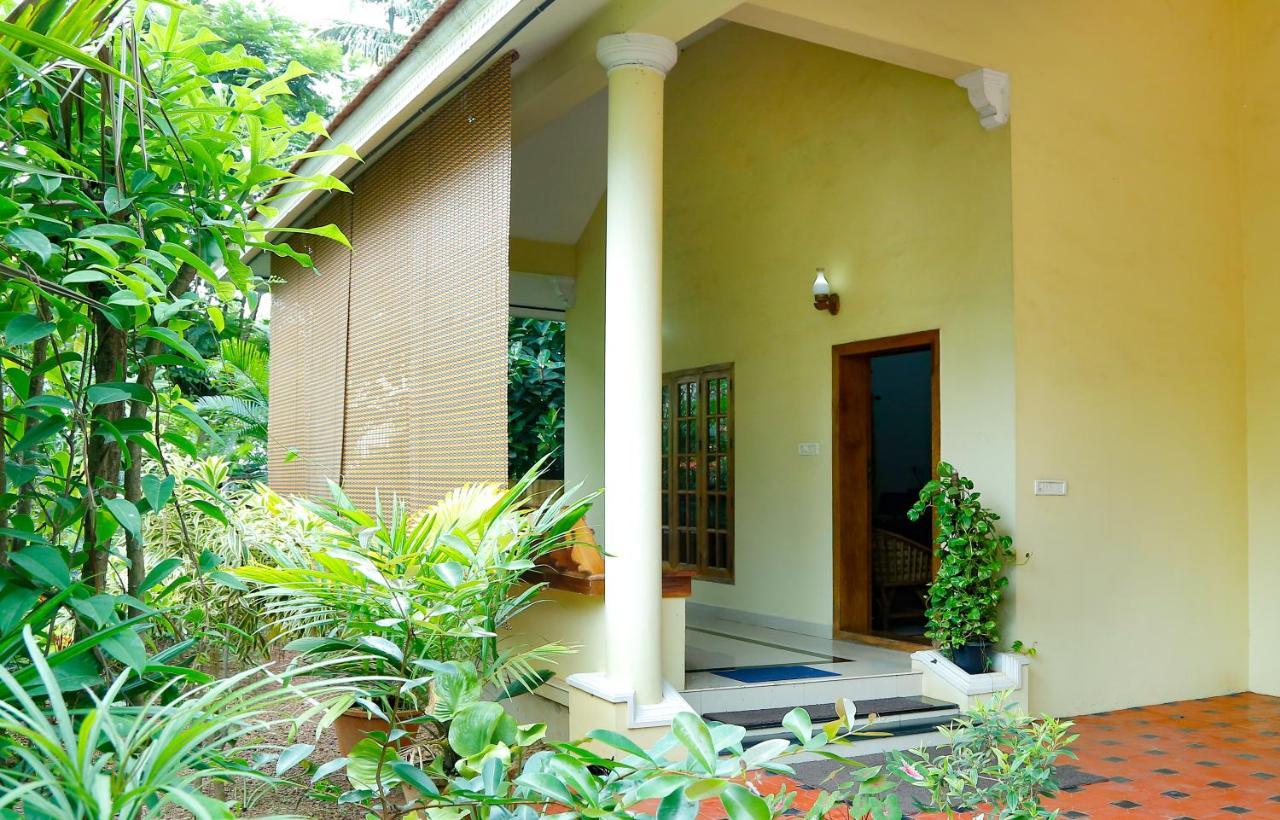 La Exotica Otel Varkala Dış mekan fotoğraf
