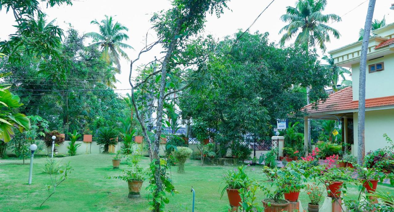 La Exotica Otel Varkala Dış mekan fotoğraf